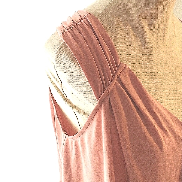 BCBGeneration Summer Top Asymmetrical V-front L Rose Tan color Sz M - Picture 4 of 16